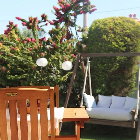 Hotel Rustic Alacati מלון *