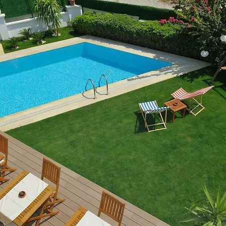 Hotel Rustic Alacati Σμύρνη